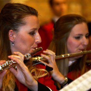 Dwarsfluitdocente Show- & Marchingband ViJoS wint Grammy Dwarsfluitdocente Show- & Marchingband ViJoS wint Grammy