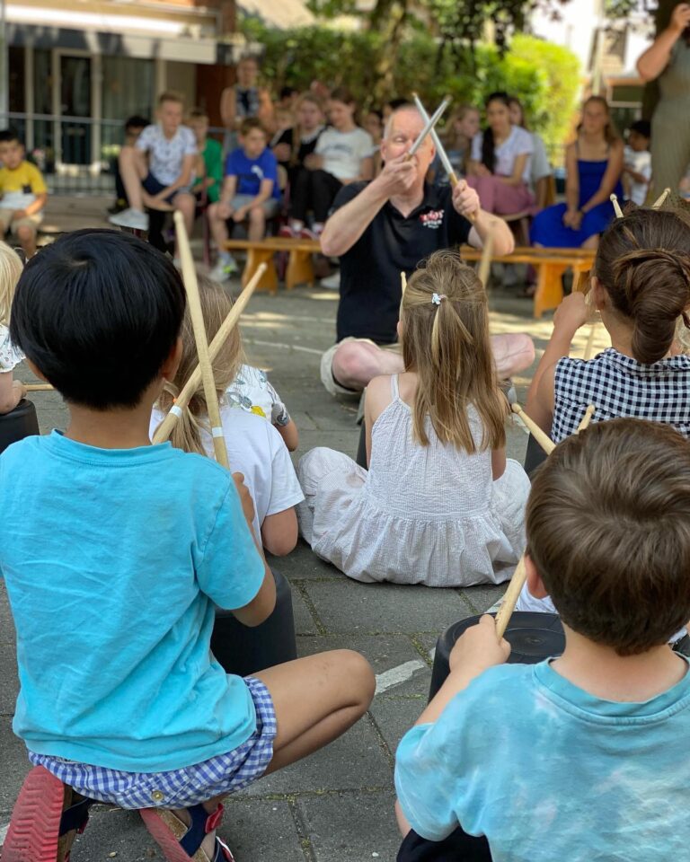 Workshop Bucketdrumming Vitusschool Bussum